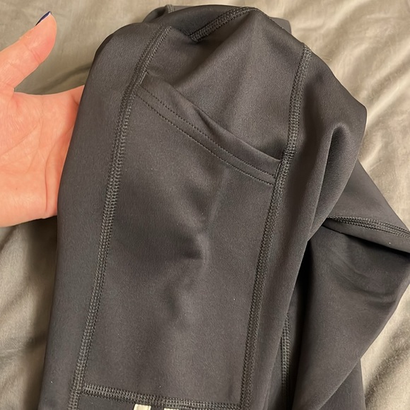 Adidas Carbon/White Tights with pockets. Size M. - Picture 5 of 6